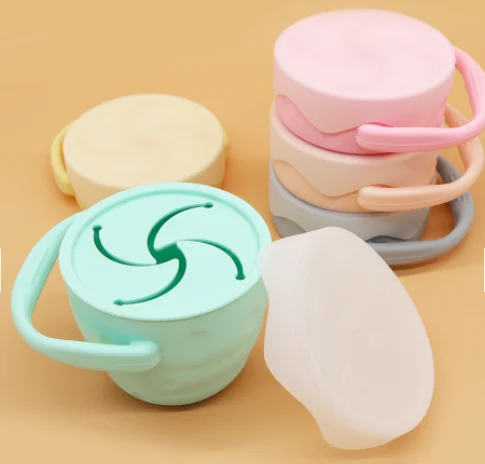 OEM Food Container No Spill baby edible grade silica gel safety complementary food fold snack cup