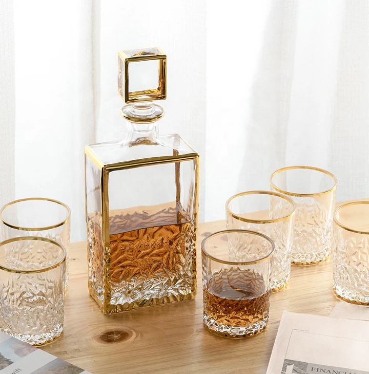 Best selling Shaped Crystal Clear Bottle Glassware Crystal Whiskey Glass