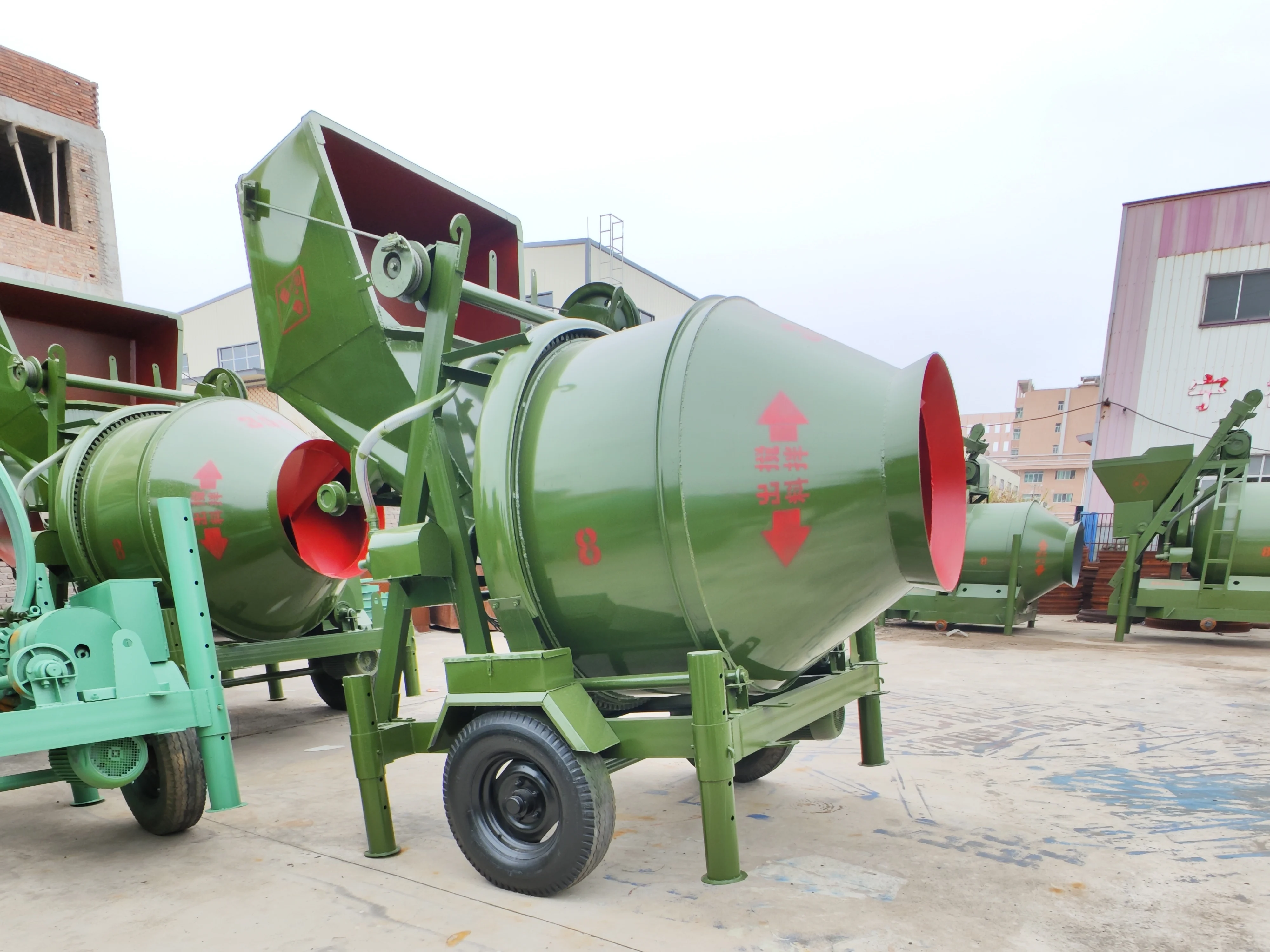 JZM350 Concrete Mixer Self Loading Concrete Mixer Truck Mobile Stone Crusher Diesel Engine Portable Cement Mixer with Engine
