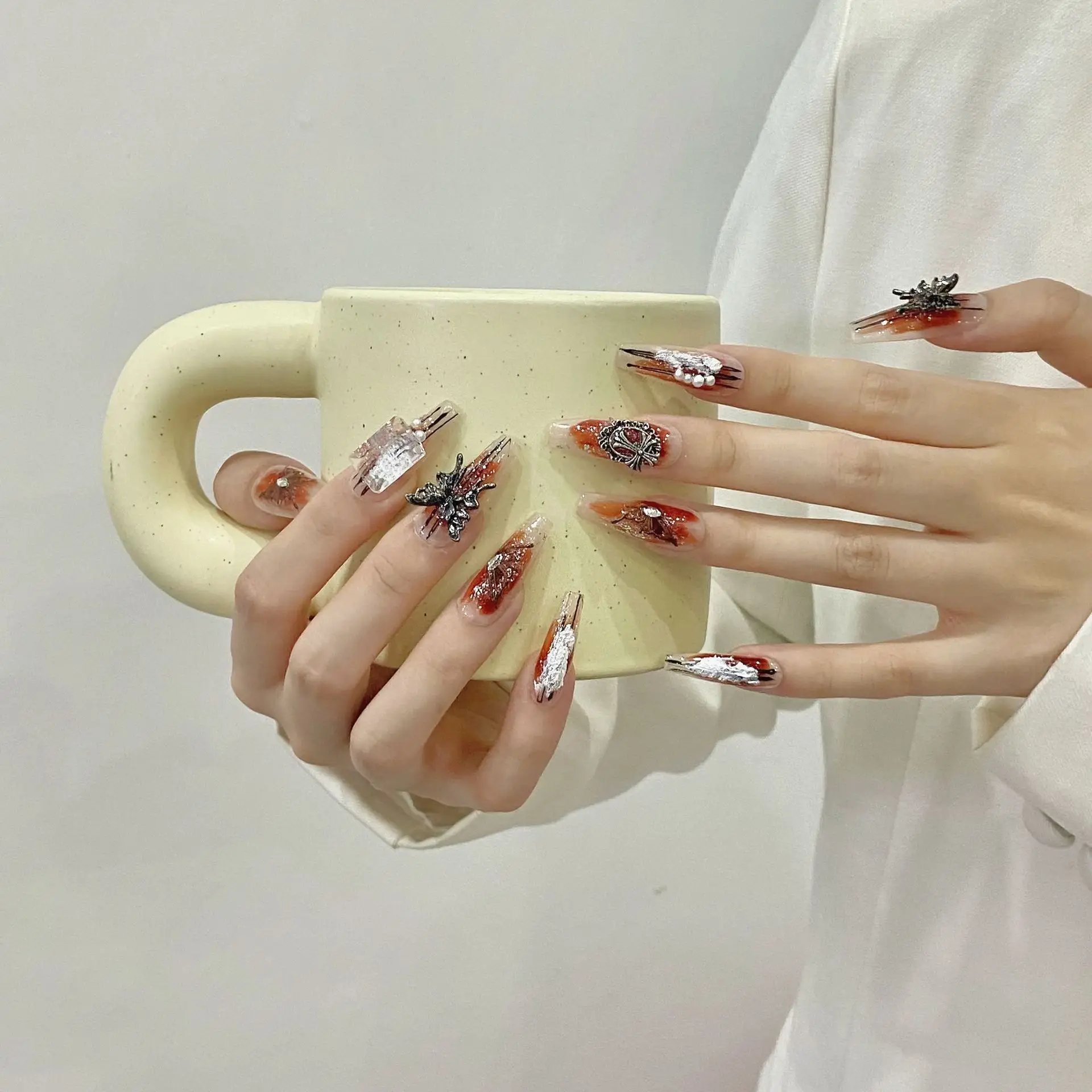 Handmade Manufacturer Ancient poetry butterfly detachable Rhinestone design glue Artificial best press on nails stick-on nails