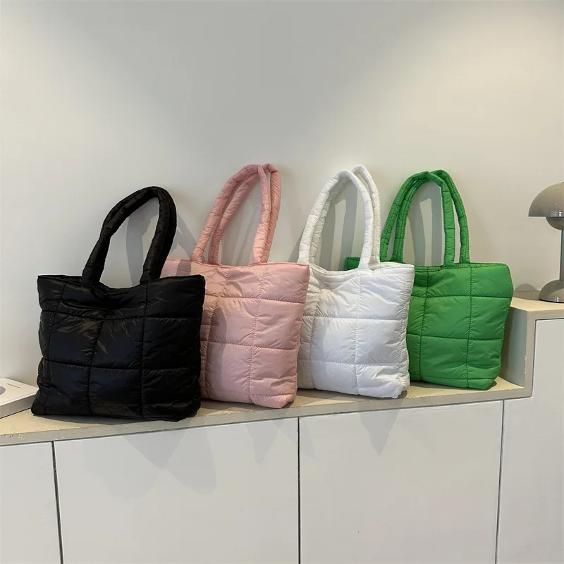 New Arrival Custom Made sotf quilted padding handbag bag lightweight black puffer tote bag for women