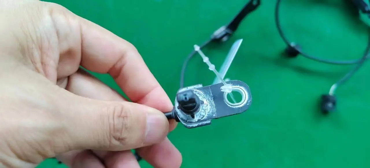 89542-47040 ABS Wheel Speed Sensor Front Right for Toyota Prius 8954247040