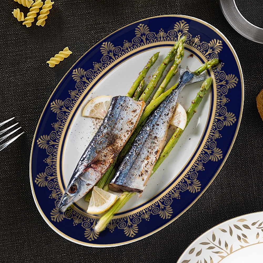 2023 Luxury Christmas charger plate home/party main course beef dish bone china dinner plate for turkey dessert dish flatware