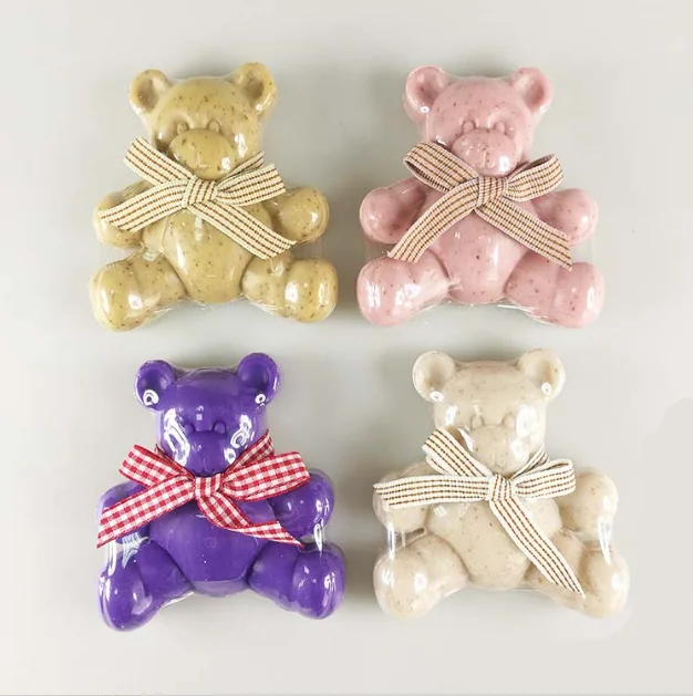 Organic Popular Wholesale Herbal Essential Oil Handmade Soap Natural Handmade mini soap for hotels bear shape Soap Wedding Gift