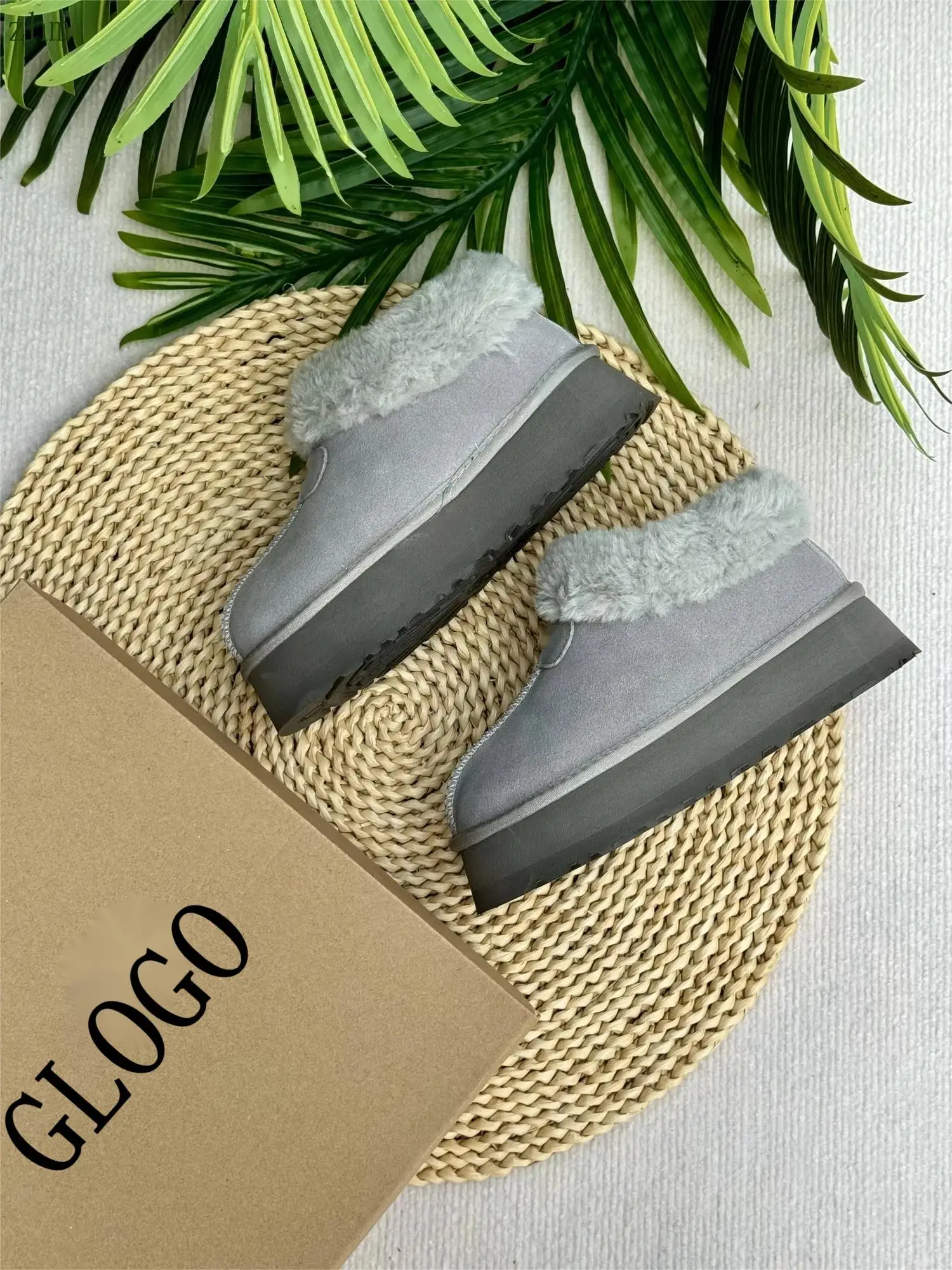 QY9281 2024 Classic Cuff Winter Fuzzy Faux Fur Platform Fluffy Snow Slippers Boots with Rubber Sole