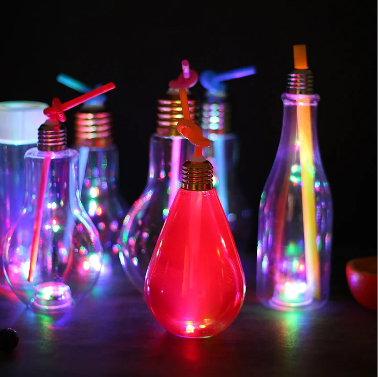 LED Drink Bulb Bottle 300ml 400ml 500ml  Light Bulb Shaped PET Cup for Cold Juice Beer Bubble Tea Beverage