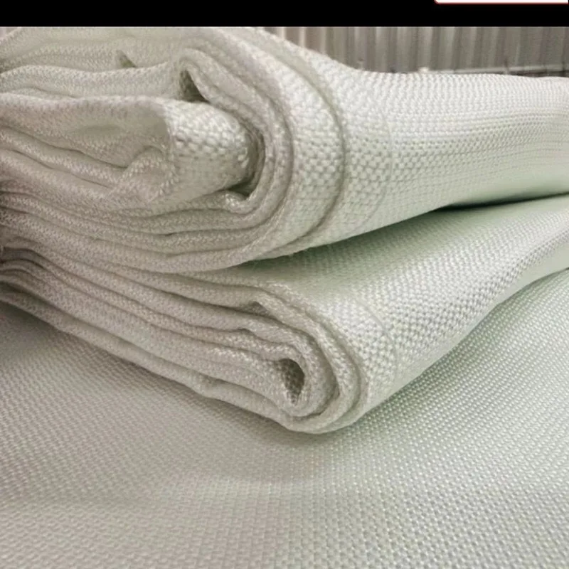 New type of safety and fire protection equipment electric vehicles household hotels cars fire-resistant blankets