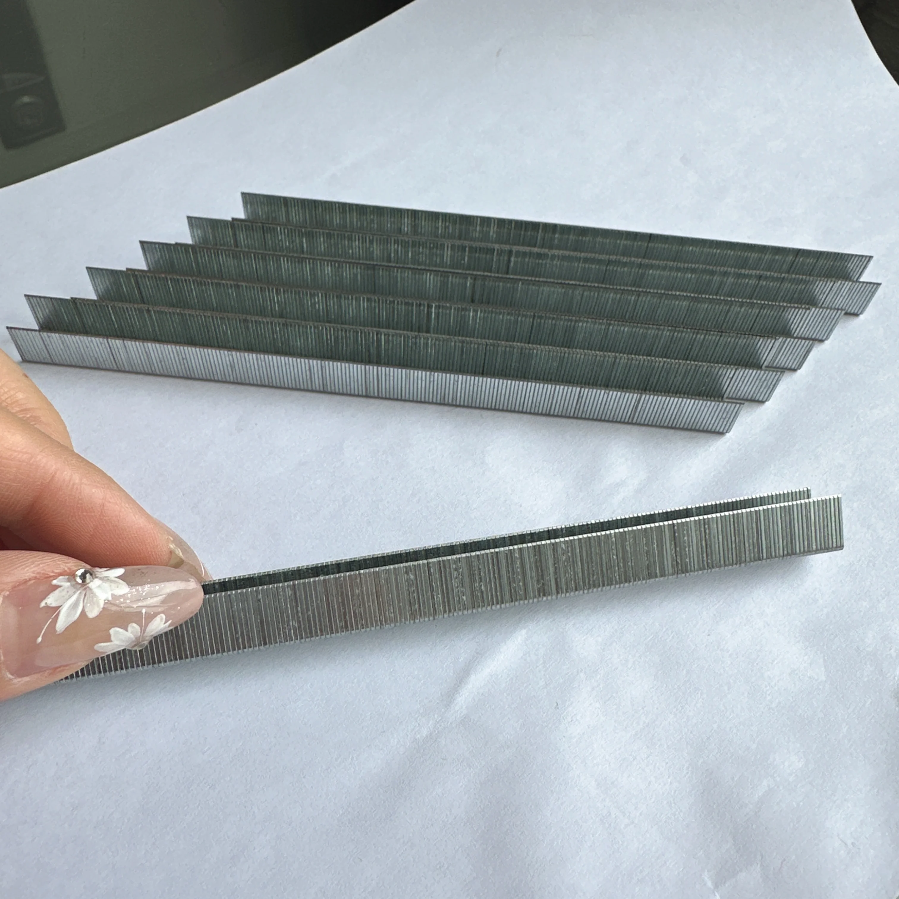 Silver Color Clavos 7110 Furniture Nails Premium Staples for Upholstery & Cabinetry