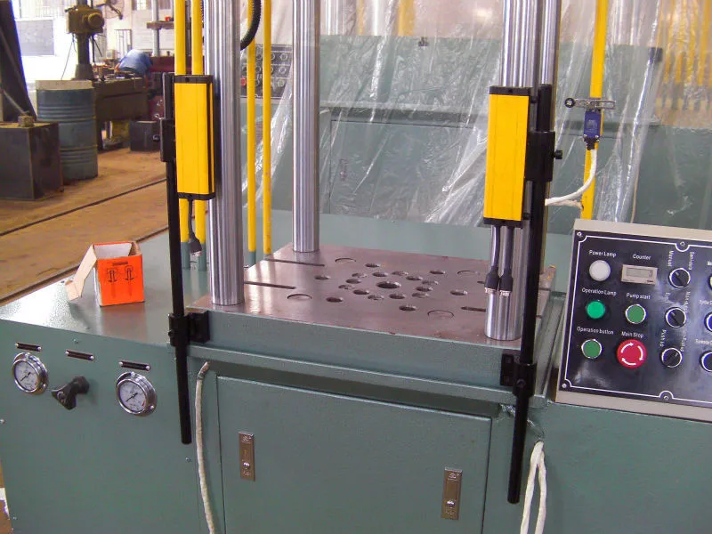 Yongheng Hydraulic Y28-120Ton Servo Control Electric Stainless Steel Bowls Aluminum Pots Drawing Hydraulic Press