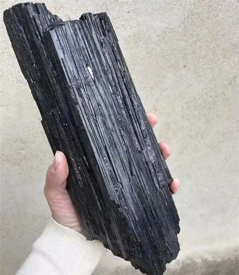 High Quality Natural Rough Stone Crystal Mineral Specimen Black Tourmaline Raw Stone