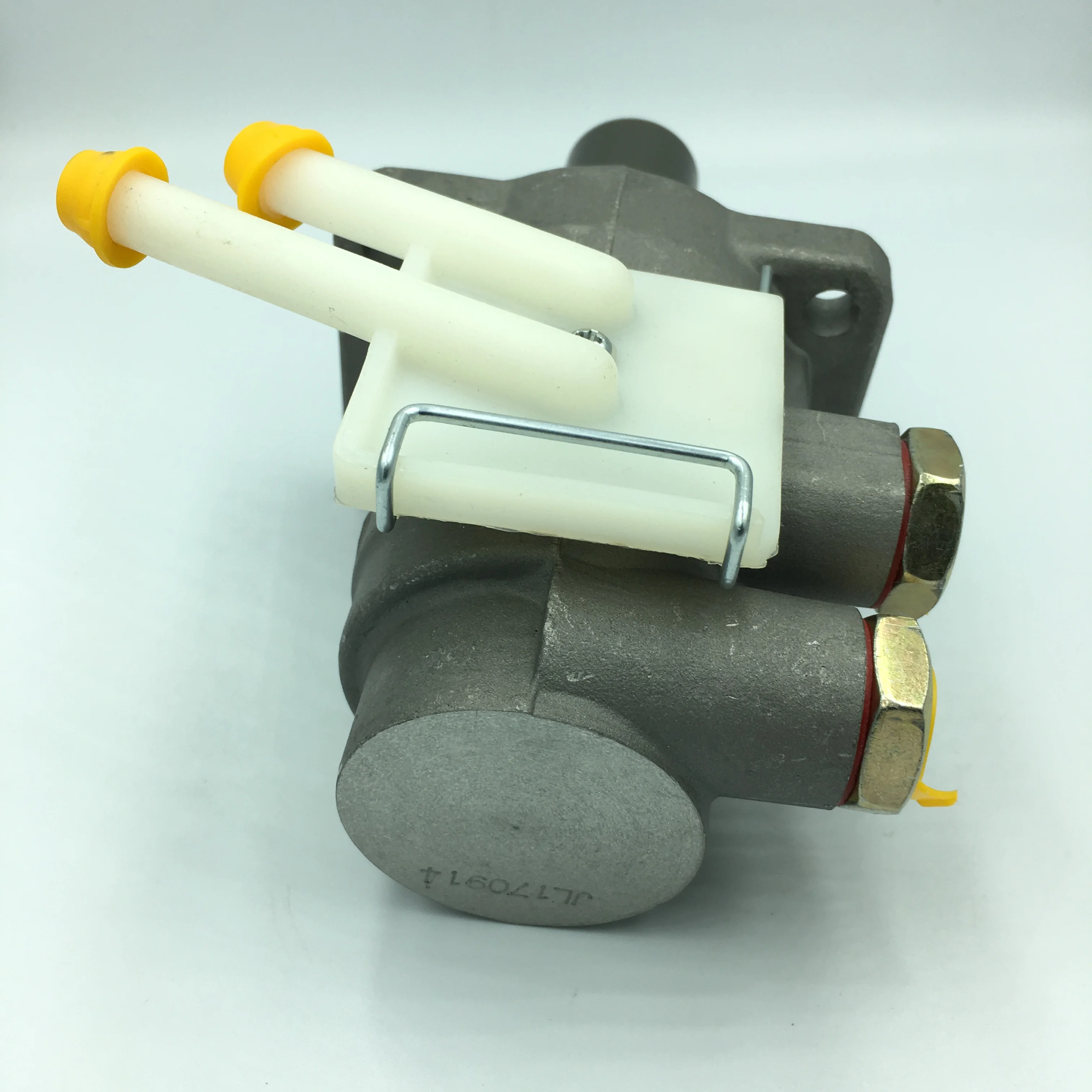 Manufacturer sells high quality brake master pump and hydraulic brake master cylinder 184