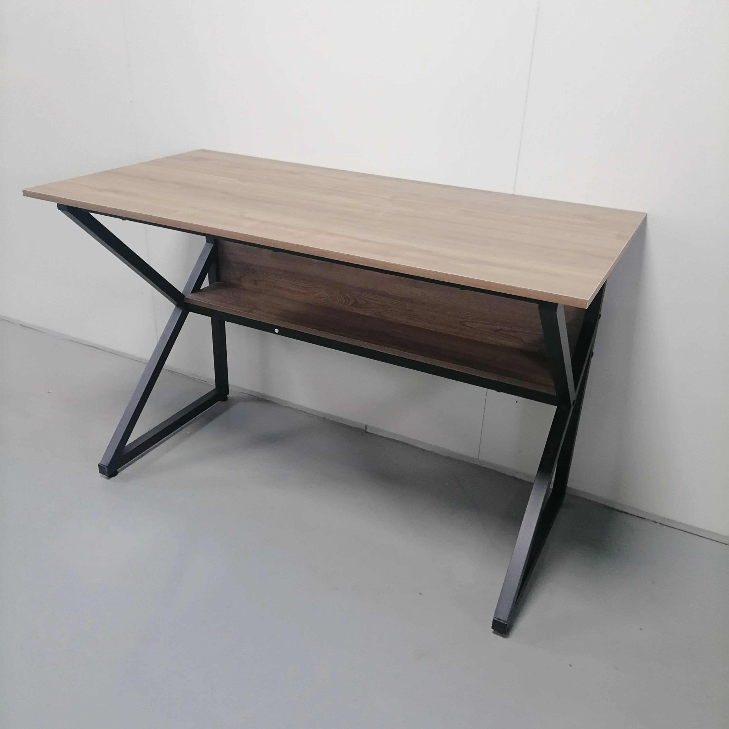 Modern Style Home Office Black Desktop Student Table Single Steel and Wooden Computer Desk