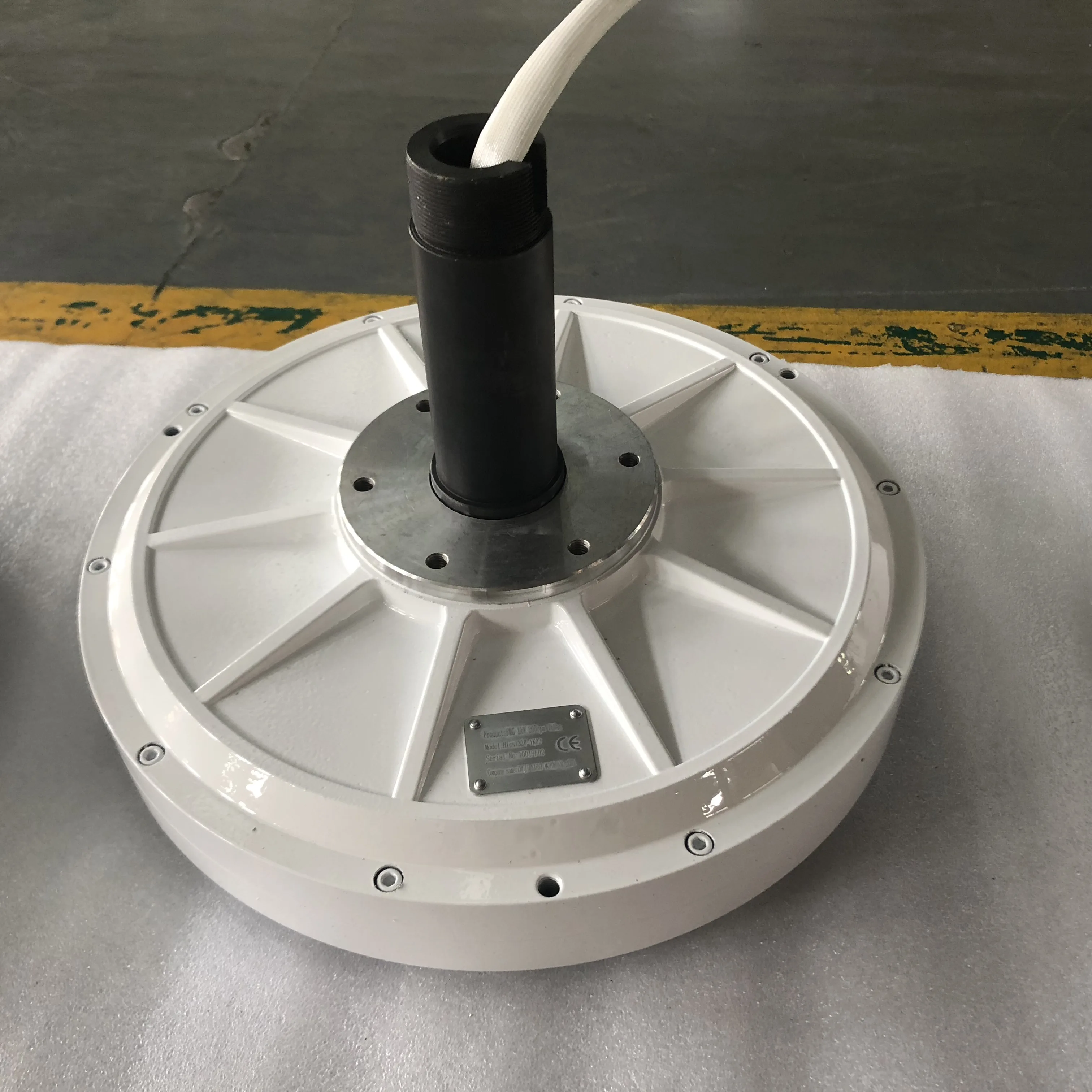 Low rpm Coreless Axial Flux Permanent Magnet Generator 1KW Wind hydro Solar Generator