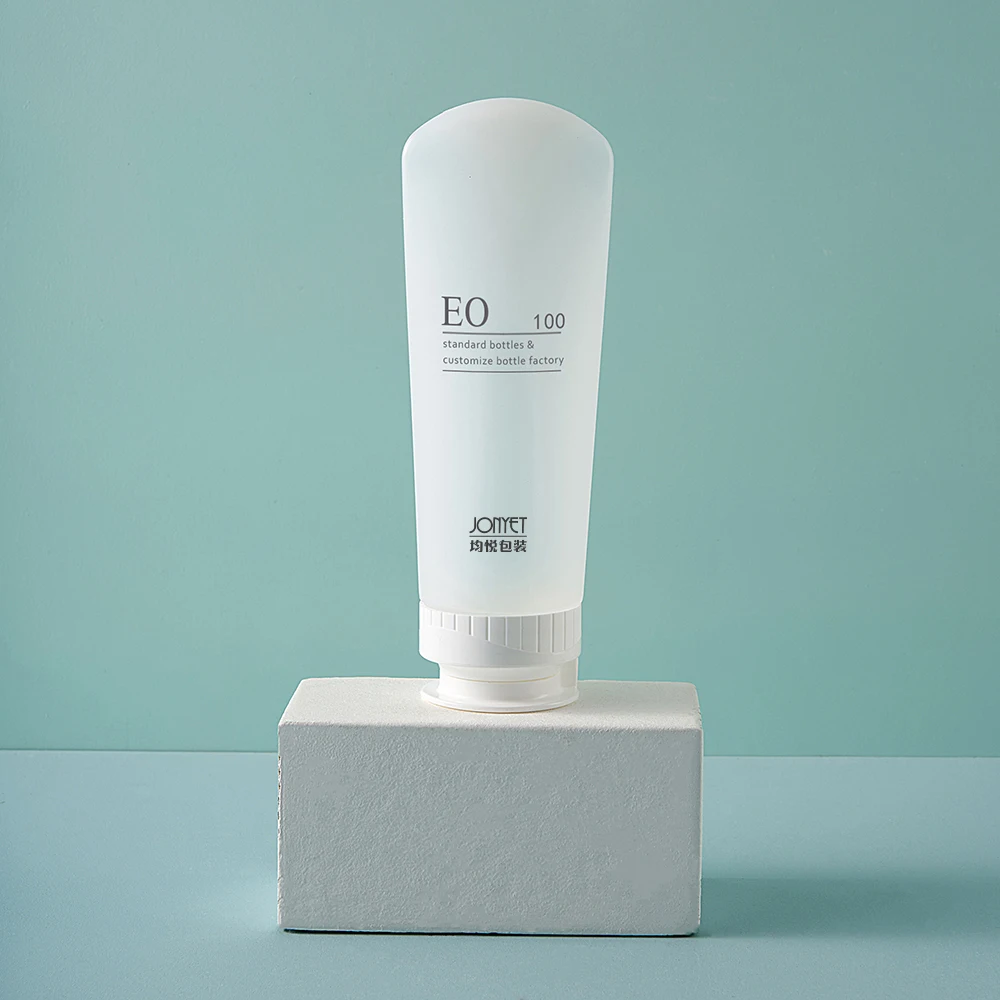 skincare tube packaging eco friendly 50ml 120ml 150ml soft touch plastic bottle reusable empty bottles for oil 100ml