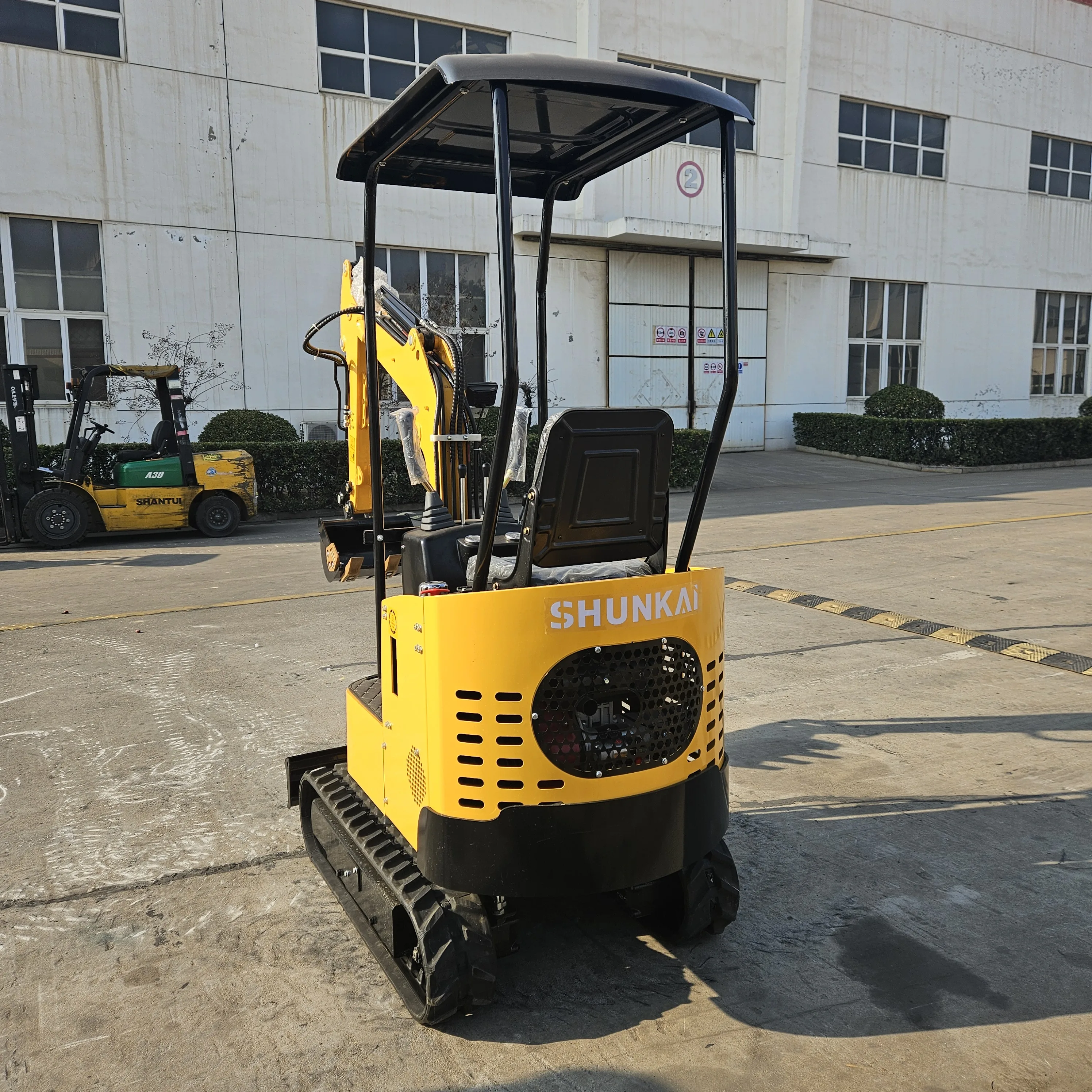 Cheap New Mini Excavator With 3 Ton Earth-moving Machinery Compact Diesel Excavator For Forest Farm Indoors