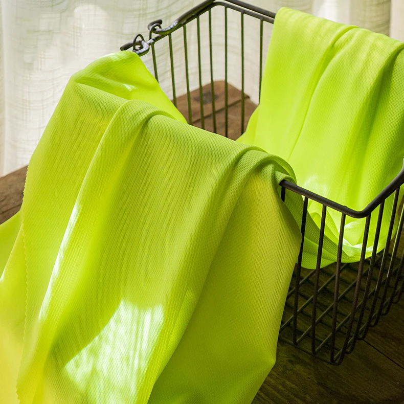 Top Quality Low price Polyester knitted fabric mesh moisture absorbent fast drying sportswear T-shirt jersey clothing fabric