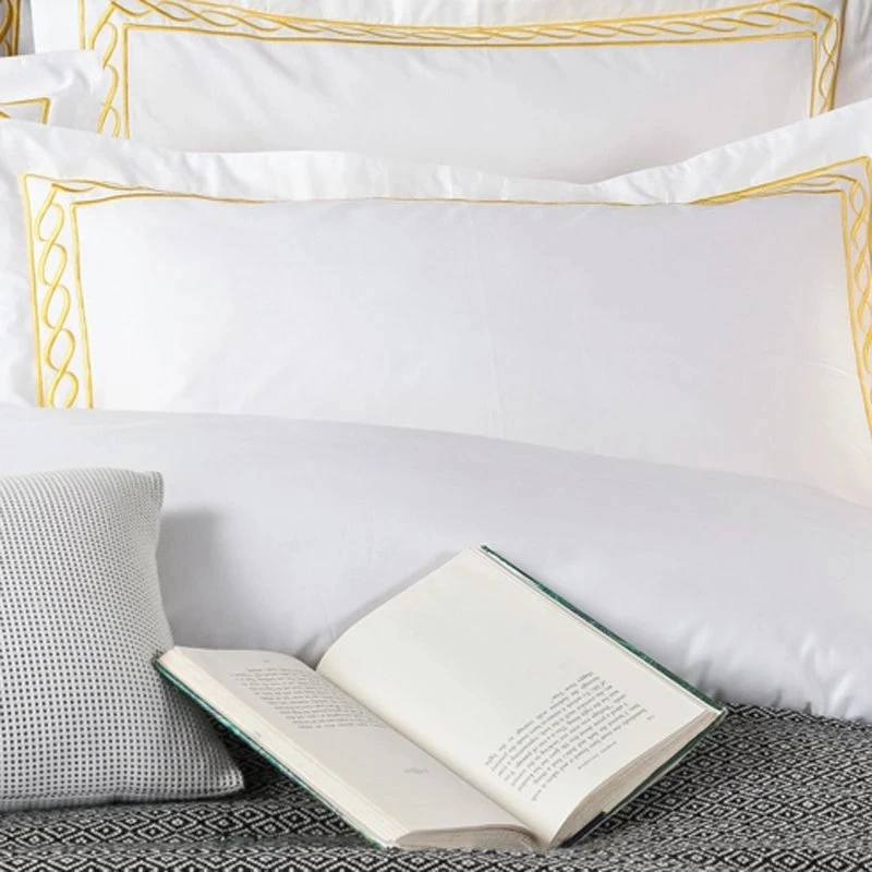 OEM Wholesale Luxury White Soft Duvets Covers 100%Cotton/Pure Silk Printed Bedsheet Comforter Set Home Bedroom Hotel Bedding