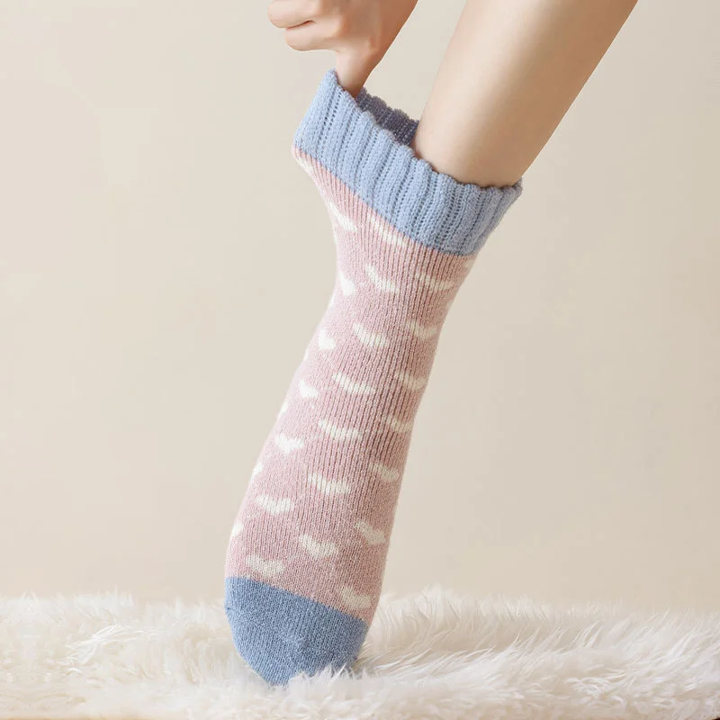 Women Girl Wholesale Christmas Gift Autumn and Winter Thickened Terry Warm Soft Crew Socks Little Fresh Love Stripe Cotton Socks