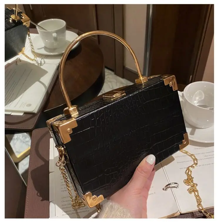 kc Ins 2022 New Vintage snake pattern box small square bag chain strap portable One Shoulder Messenger Bag