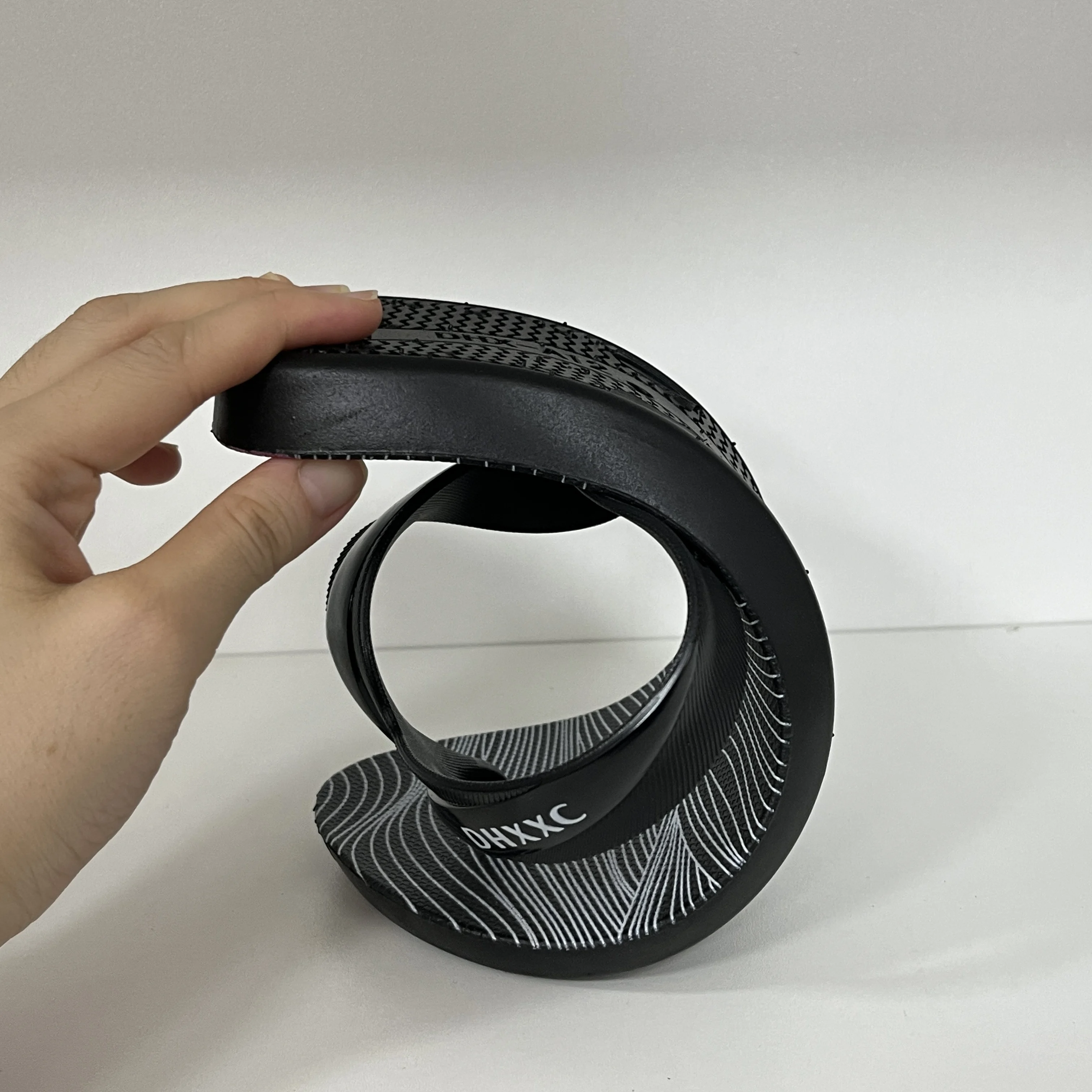 Summer Men Slippers Sandals Wholesale Outdoor Beach Flip Flops Causal Slippers Flip Flops