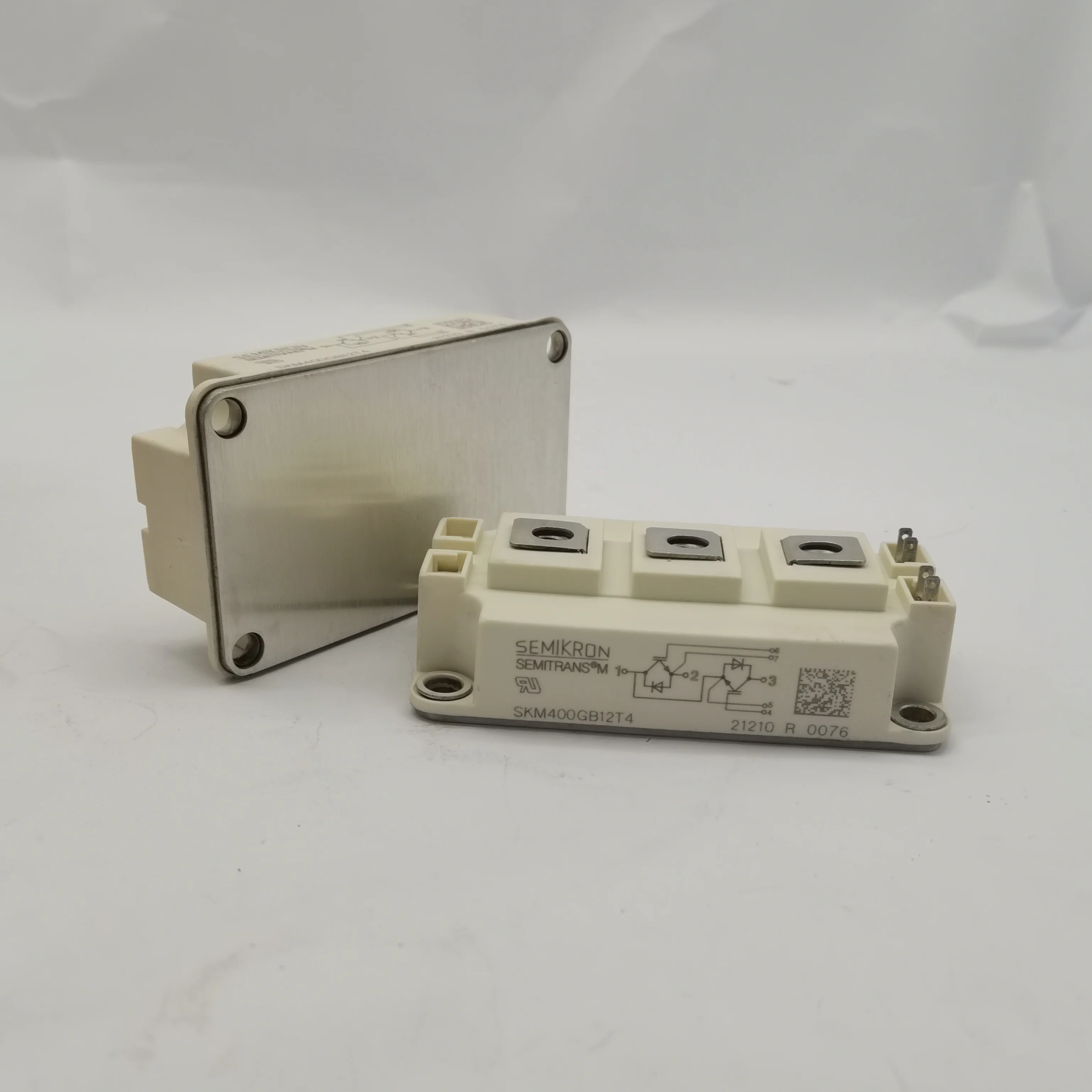 Power IGBT Module SKM400GB12T4 with High Quality