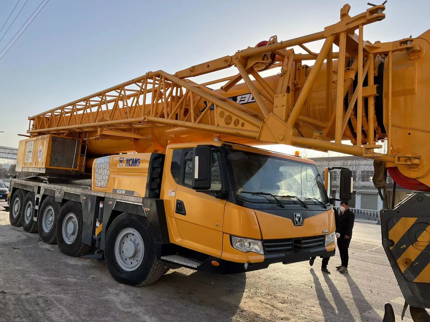 Low Cost High Quality Used Truck Crane XCA130 Second Hand Truck Crane china mobile Lifting Machinery 130 ton Used Crane