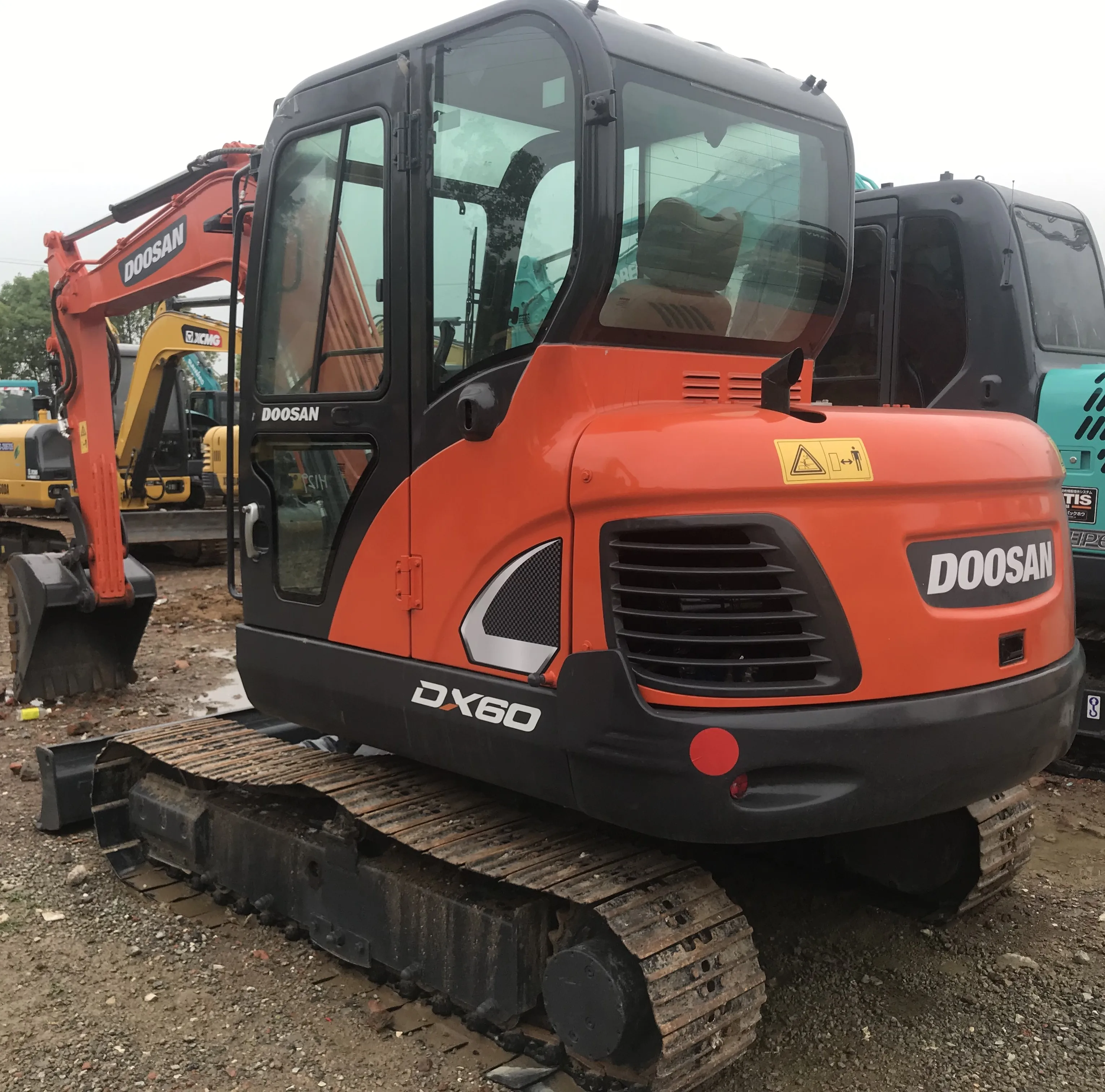 Factory Low Price Sale Used Doosan DX60 Excavators High Quality Hydraulic Doosan DX 60 Cheap Mini Excavator Small Digger