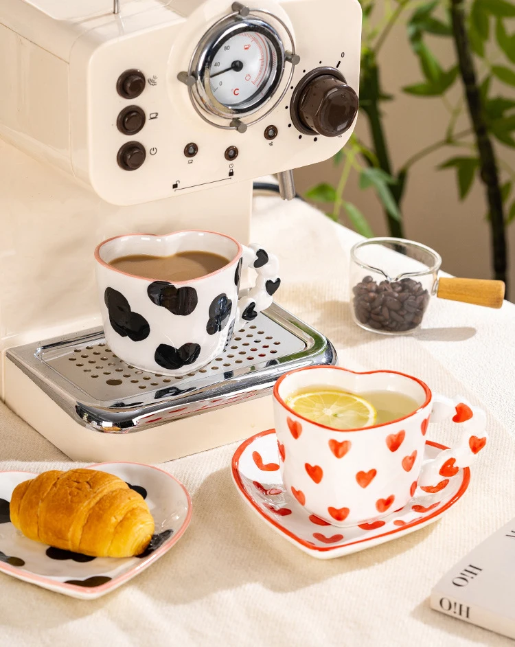 Creative Cute Girl Water Cup Fresh Hand Painted Pink Love Coffee Cups And Dish Underglaze Peach Heart Ceramic Mug And Dish Set