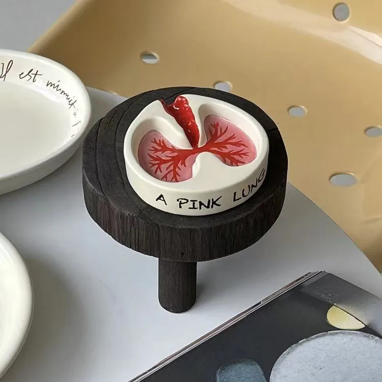 Home Office Smoking Resin Crafts Souvenirs Personalized Creative A Pink Lung Heart Shaped Resin Ashtray