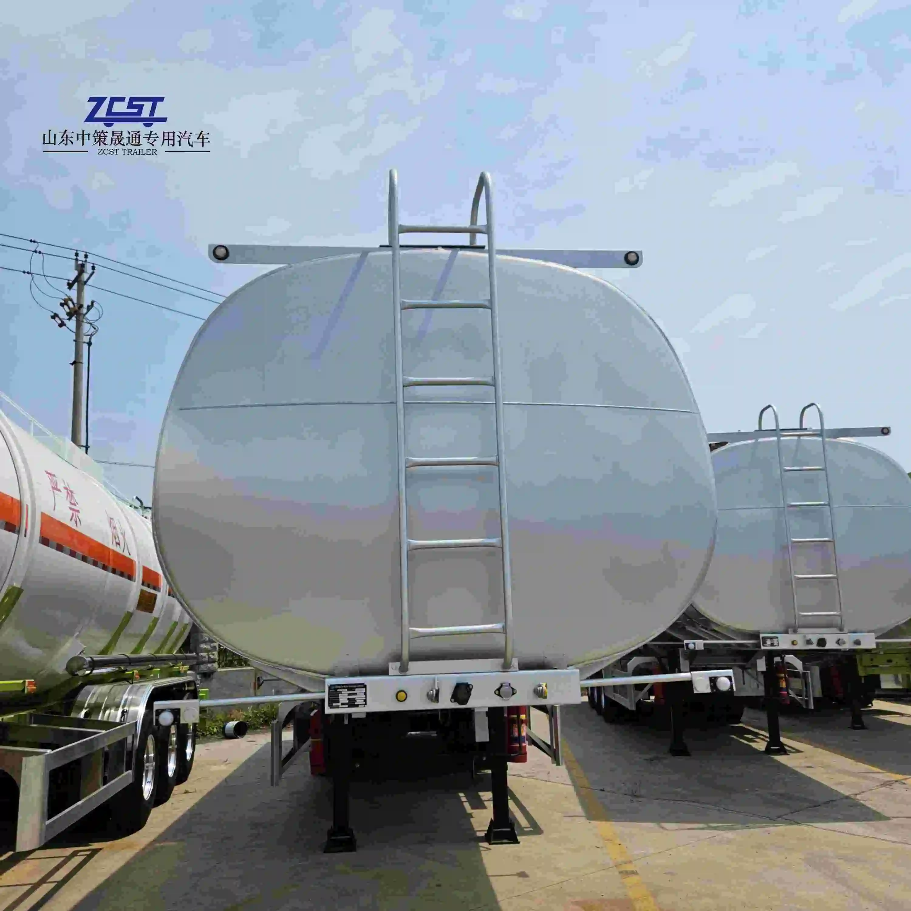 Heated Asphalt Tank Semi-Trailer Carbon Steel Liquid Bitumen Transport Tanker