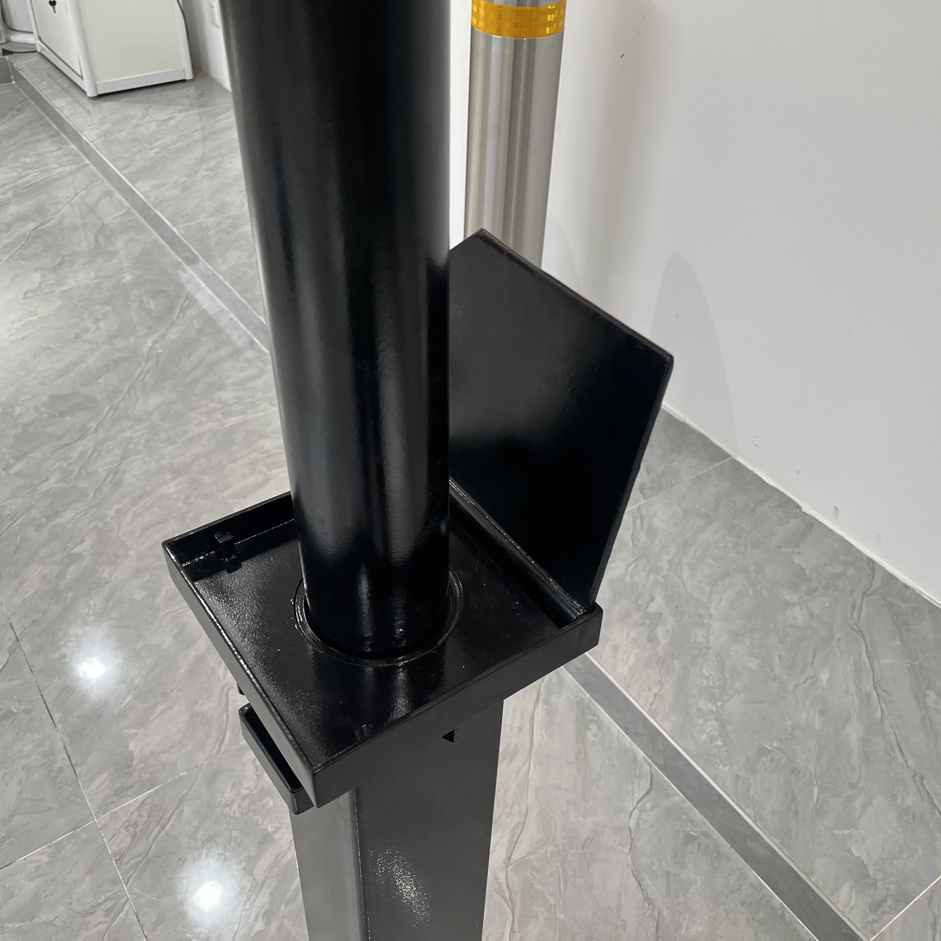 High Security Static Bollards Lift Assisted Telescopic Bollard Garage Anti-Theft Locking Bollards