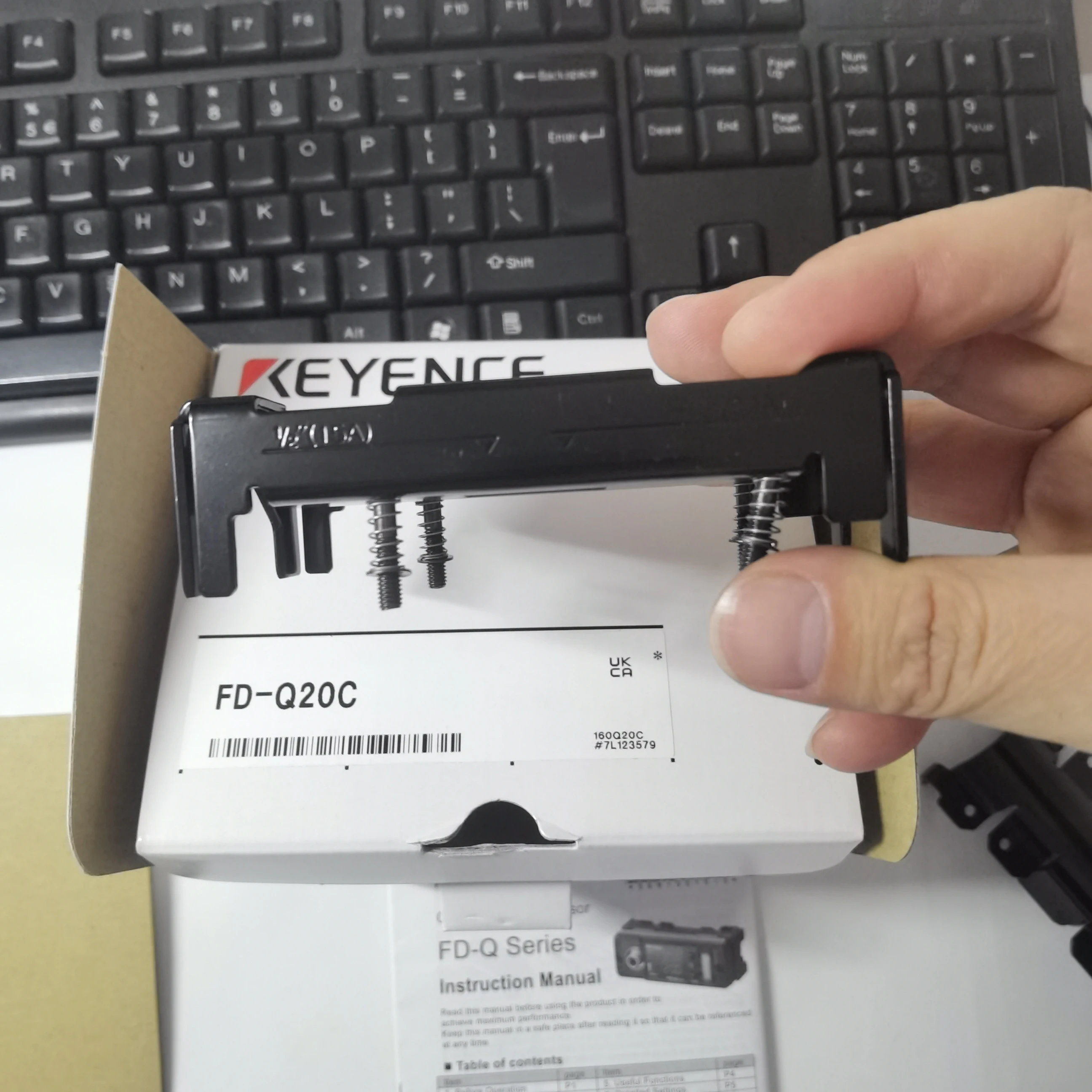 KEYENCE brand new original sensor FT-H20C