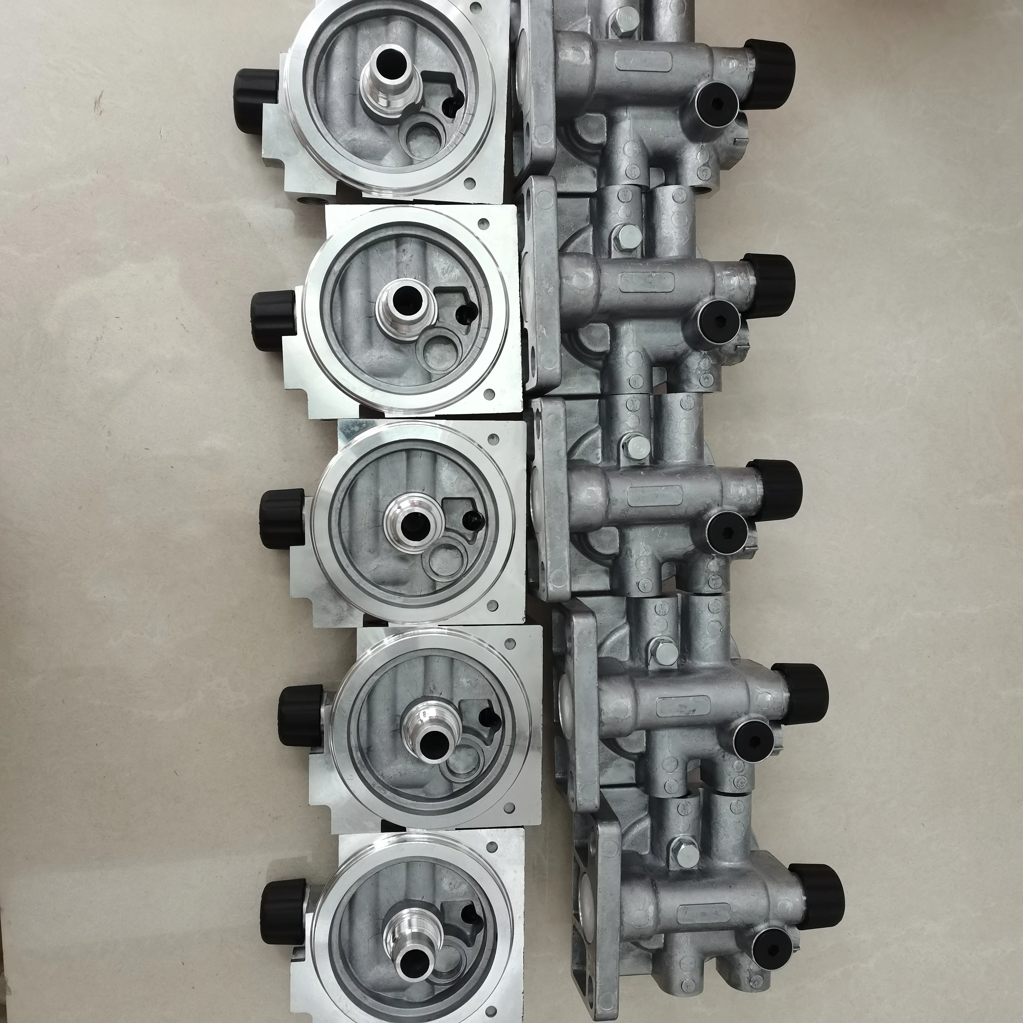 TCD2013 fuel filter base  Diesel filter support 04504438 04506917