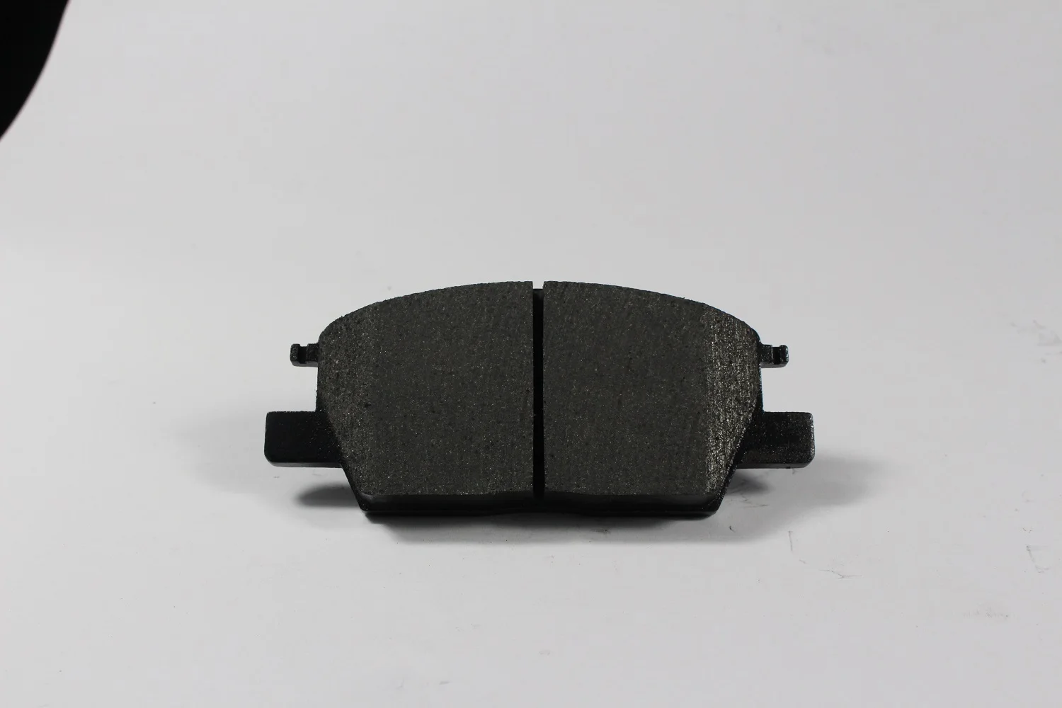 Brake pad D1913 NAO ceramic formula with DOT certification