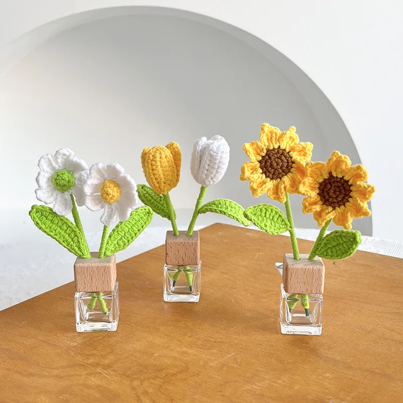 Tianjin SY Sunflower Cute Car Decorations for Women Crochet Smiley Shaking Sunflower Car Accessories Dashboard Decorations