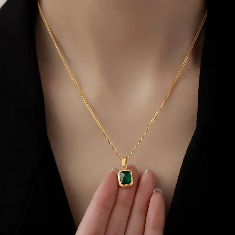 Retro Square Emerald Zircon Pendant Necklace For Women Stainless Steel Necklace Girls Wedding Jewelry Necklace Collar