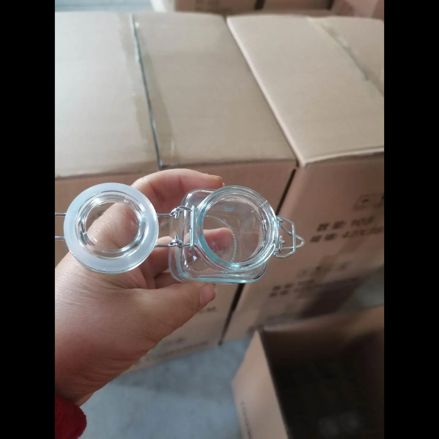 3.5 oz Small Glass Spice Jars with Rubber Gasket and Airtight Hinged Lid Spice Labels Silicone Funnels for Spice Herb Seasoning