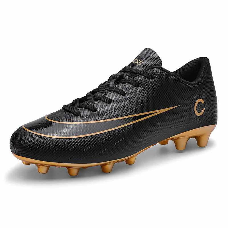 2020 China New Design Custom Logo Quality Assurance Spiked Football Boots Outdoor Soccer Shoes Men