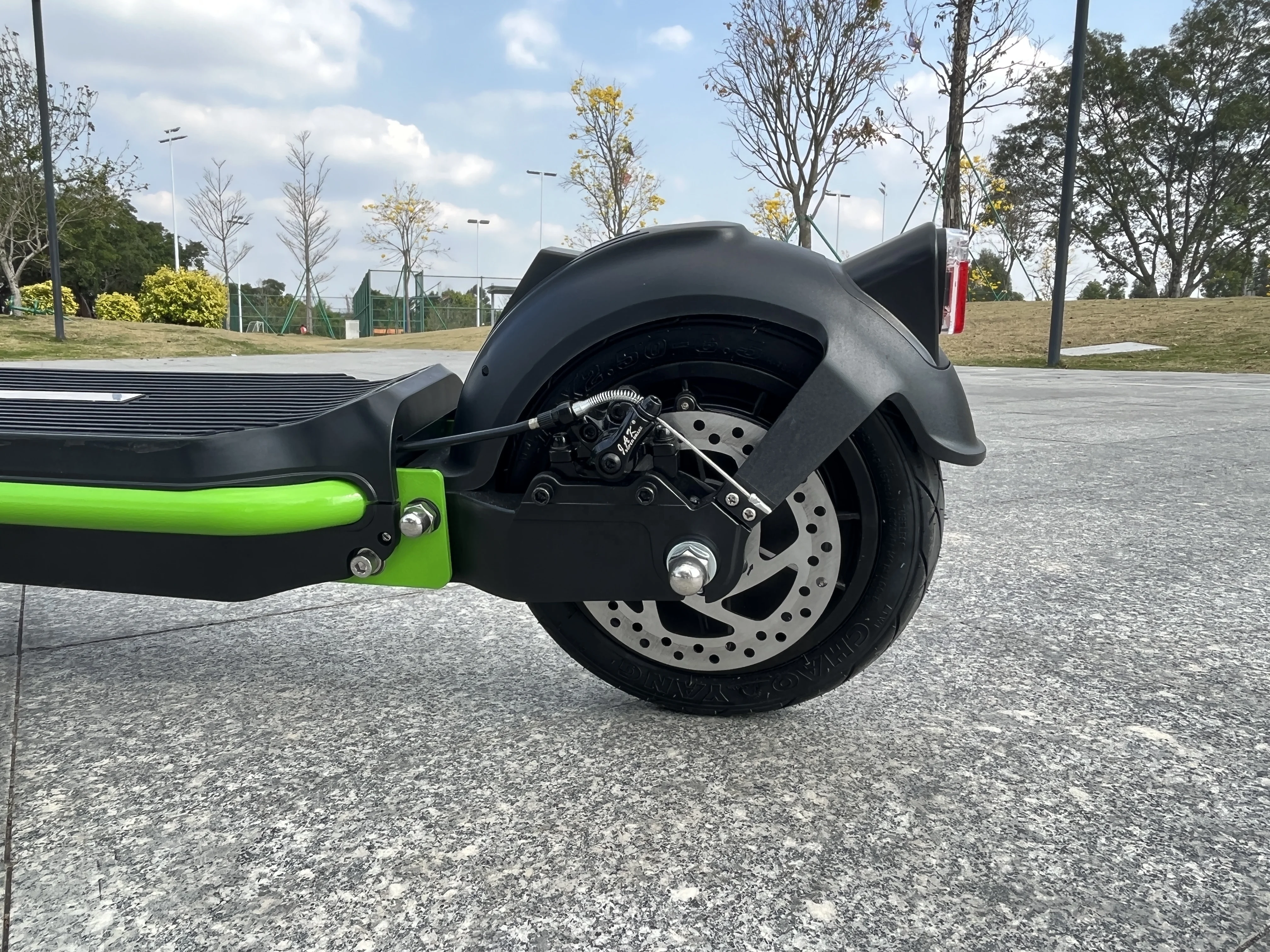 Factory Direct Price Fast Speed P3 Folding Electric Scooter 10 Inch 48v 500w Electric Scooter for Adult