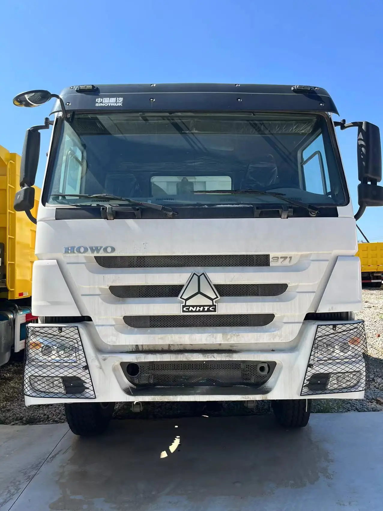 Used Sinotruck HOWO 8X4 371/375/420HP Dump Truck Price Used Tipper Trucks for Sale