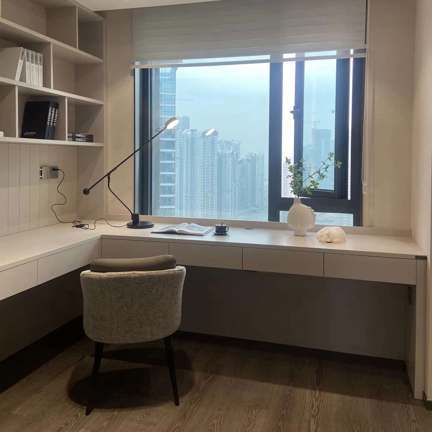 Design custom kitchen cabinet custom cabinets customers high gloss kitchen cabinets per set