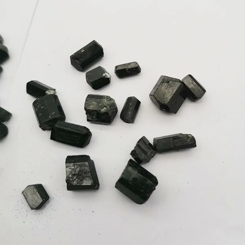 Черный керамический пол с цветным керамическим покрытием износостойкая противоскользящая дорожная поверхность с черным песком