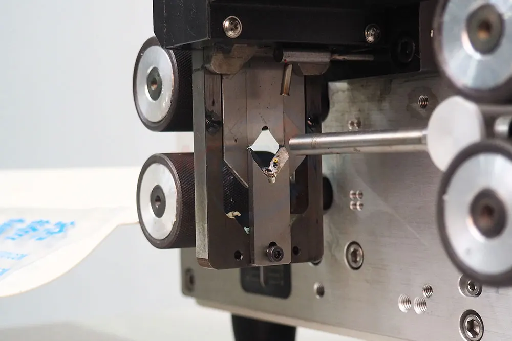 wire stripping SU-A41 (1)