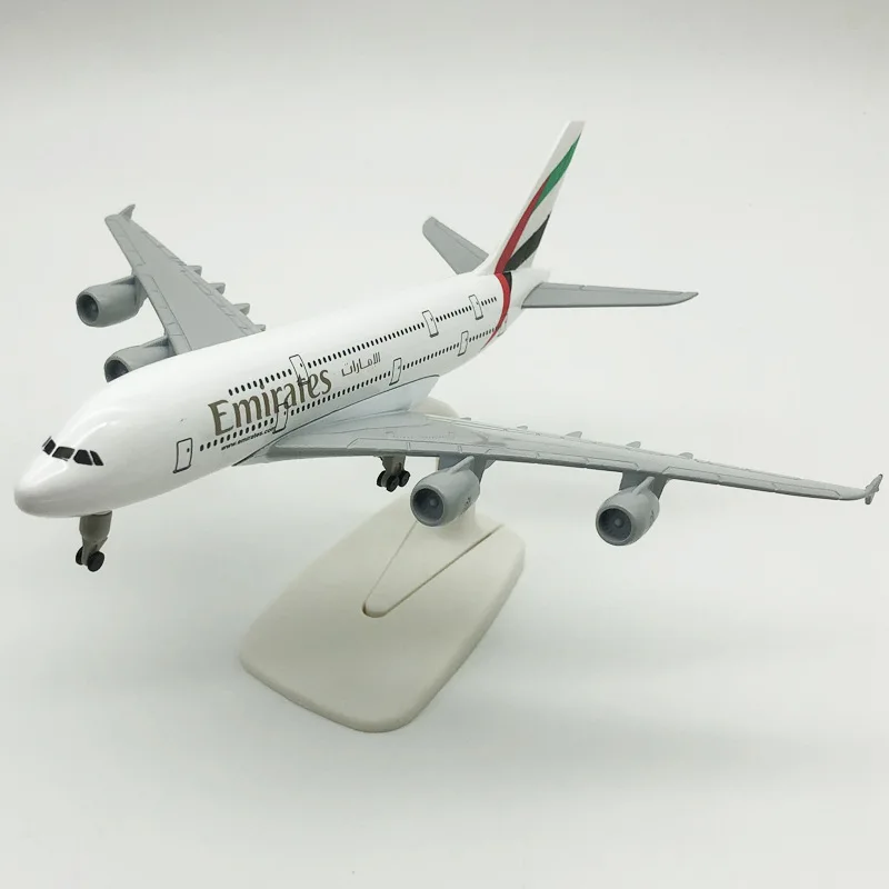 20cm Emirates Airlines Airbus 380 Plane Model Diecast Toy with Landing Gear