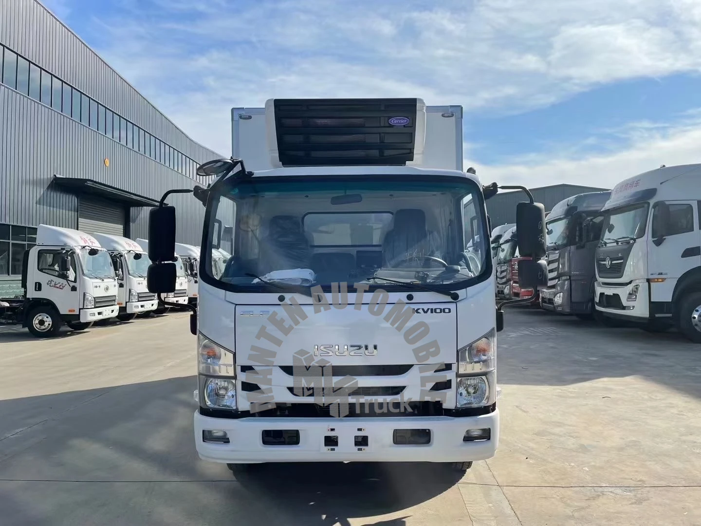 ISUZ U 3360mm Wheelbase 4 Cylinder Diesel Engine/ 7300kg Gross Weight/ 98HP 120HP 130HP Refrigerated Van Cooling Truck Hot Sale