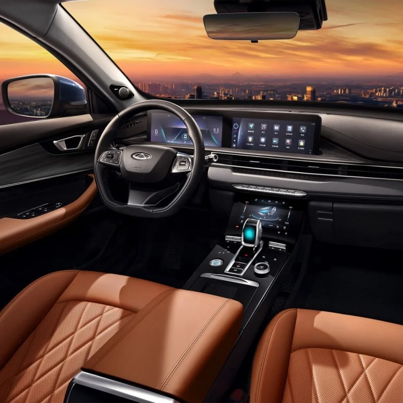 Strong Motor Electric Adjustment  Chery Tiggo 8 plus Pure Chinese Car For Business and family travel