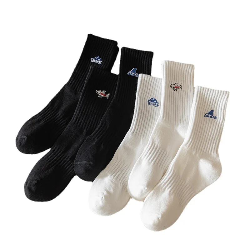Jingwen wholesale customized high quality cotton material solid color sweat-absorbent embroidered men socks