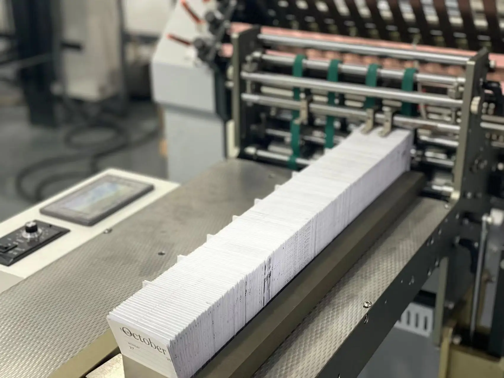 High Quality Stable Performance Flatten Flattening Paper Folding Machine Printing Company 180 M/min Production Capacity