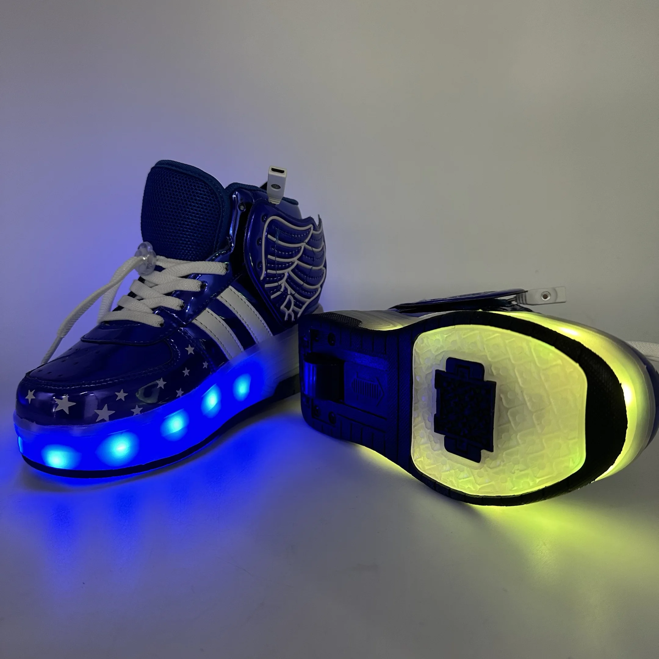 Wholesale Unisex Led Light Shoes Funny Luminous Shoes with Wheel for Kids