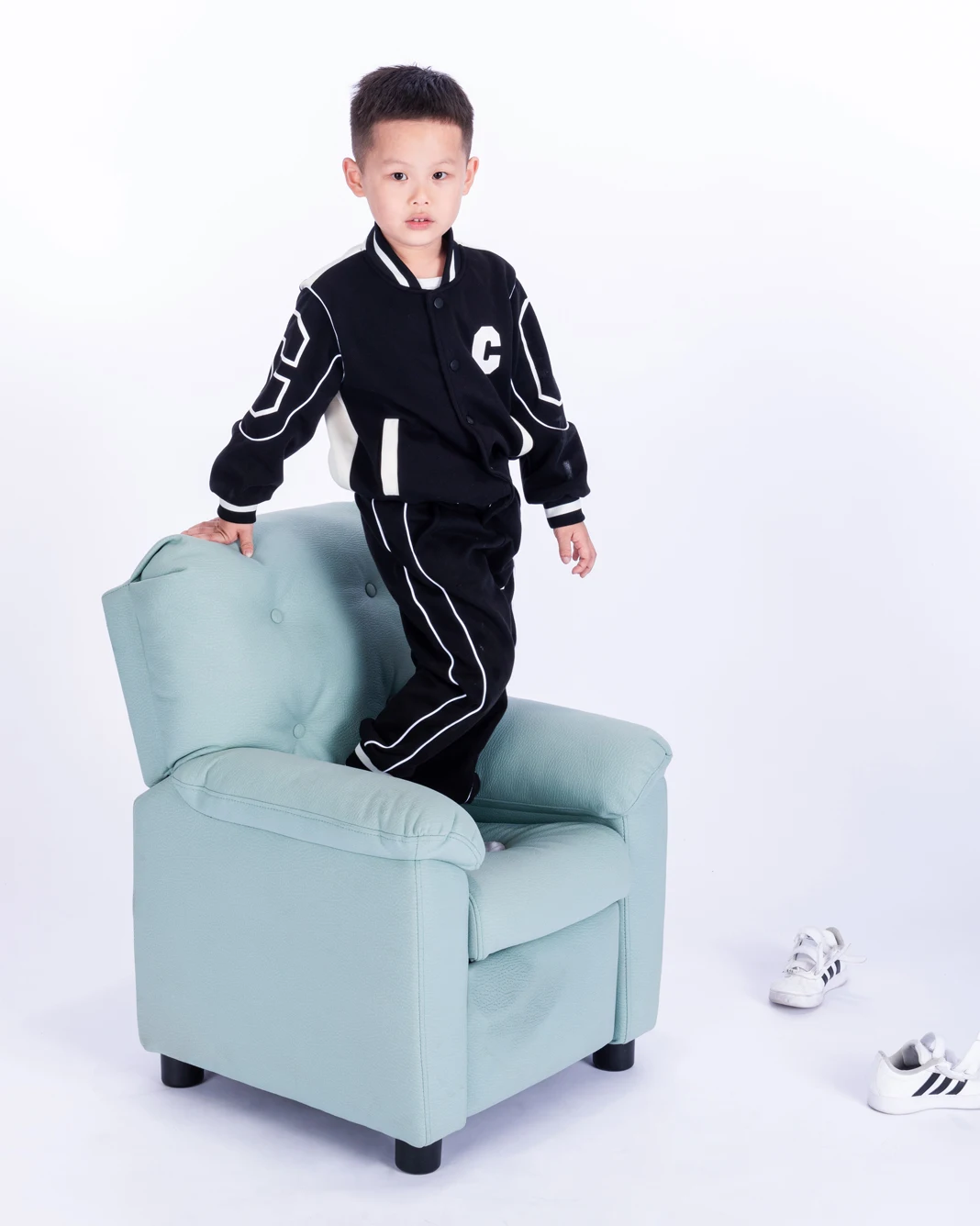 Modern Reclining Home Cinema Electric Small Kids Children Recliner Sofa LIVE Room Imported Leather Carton Box Massage Wood 8001